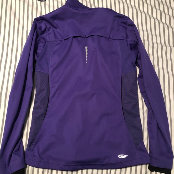 Diadora running jacket size small. - Picture 2 of 3